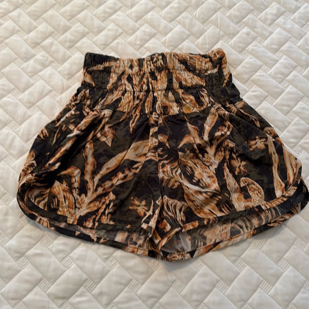Free People Movement The Way Home Black Floral High Rise Mesh Shorts Size XS